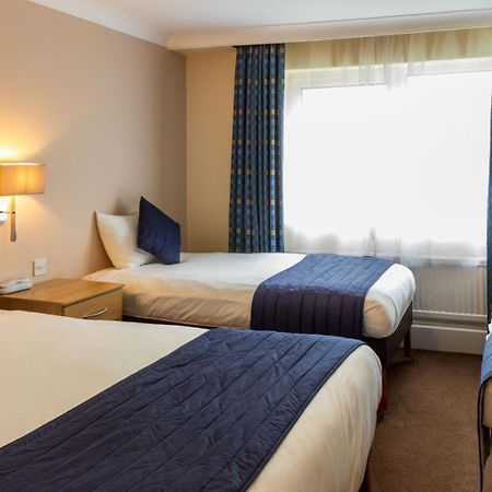 Hotel Britannia Leeds Bradford Airport Bramhope Exterior foto