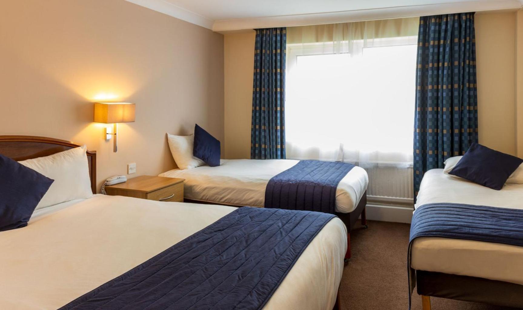 Hotel Britannia Leeds Bradford Airport Bramhope Exterior foto